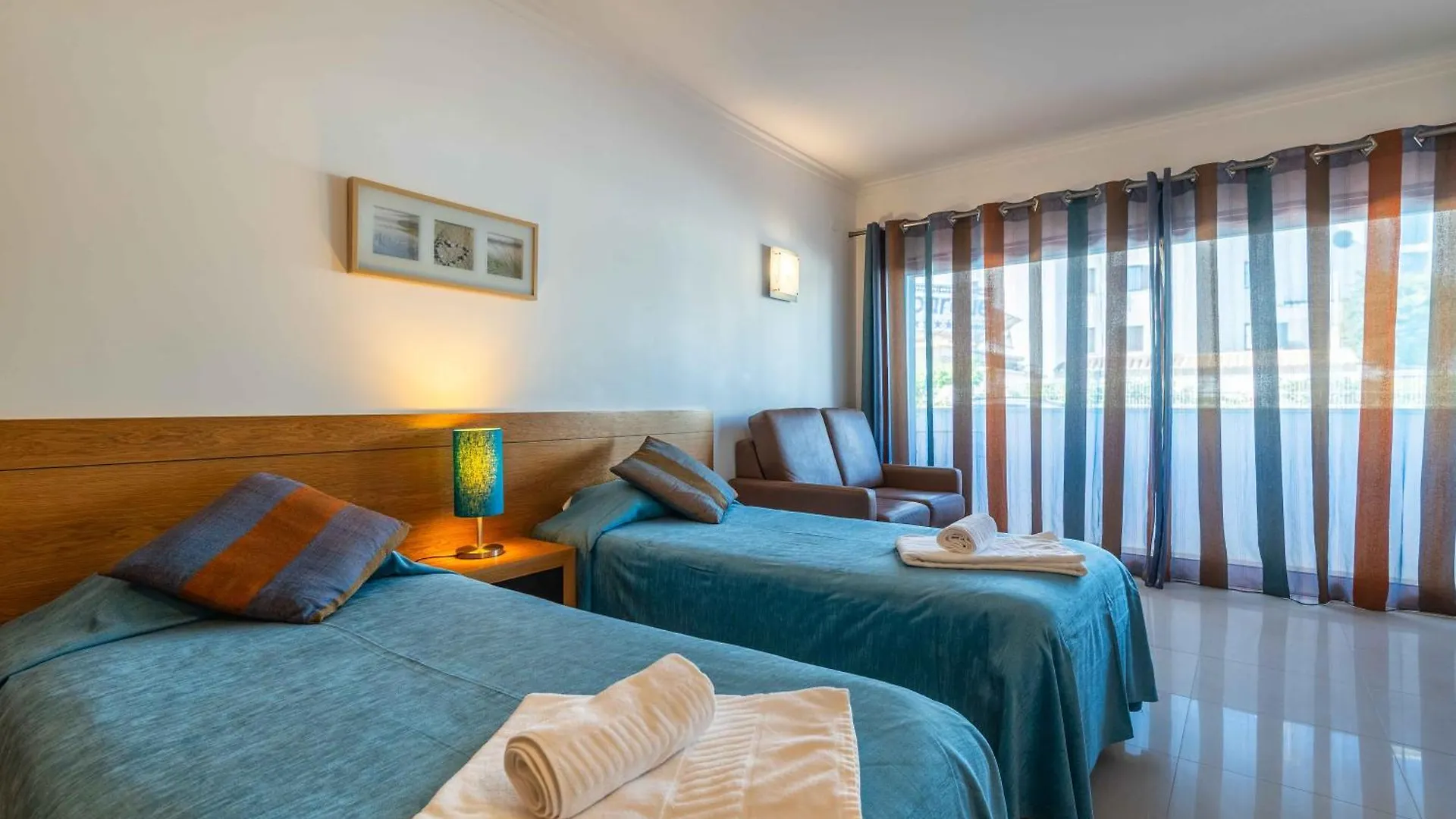 *** شقة فندقية البوفيرا Apartamentos Turisticos Monte Da Vinha II البرتغال